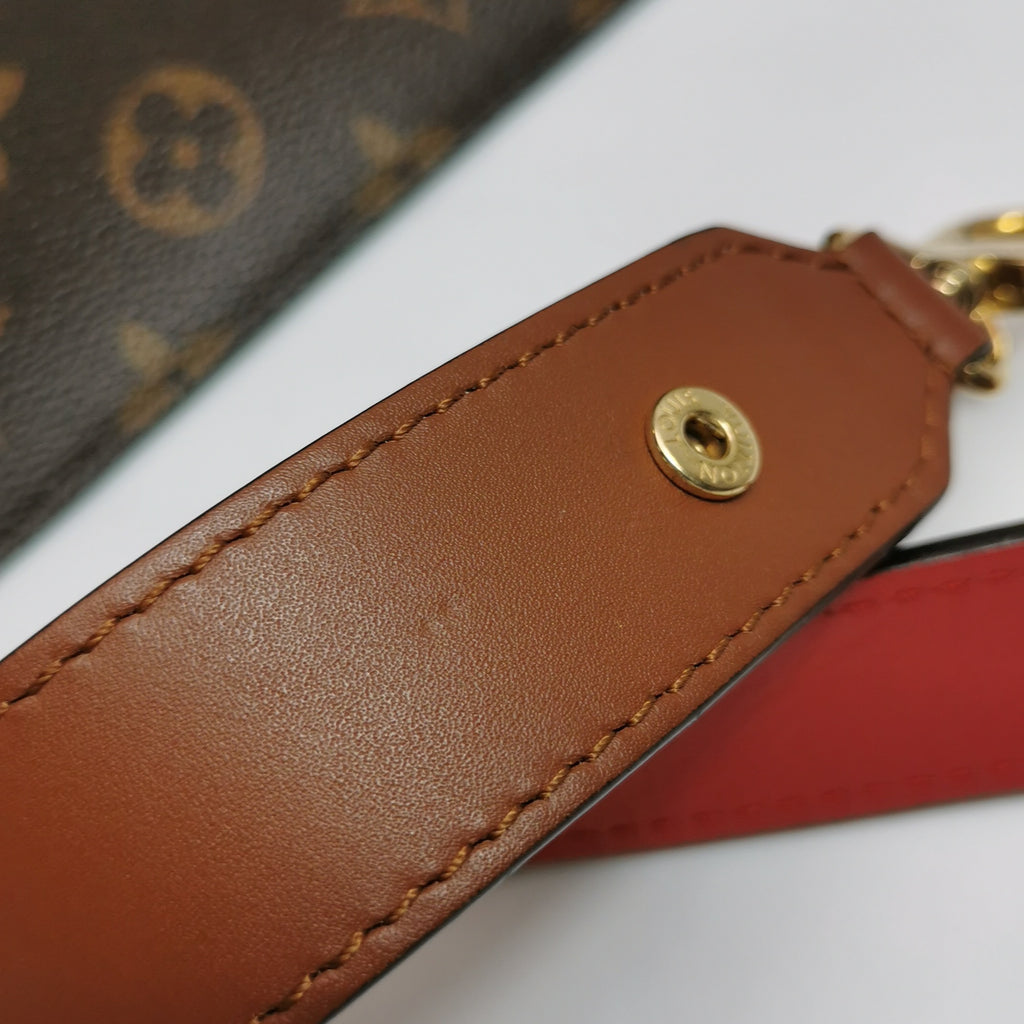 Louis Vuitton Other Crossbody M44353