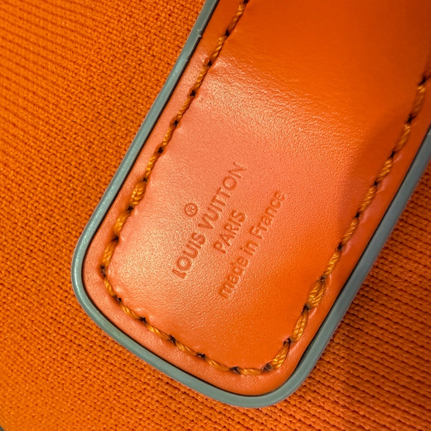 Louis Vuitton Orange 32.0x 55.0x 25.0 cm M20130