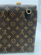 Louis Vuitton Messenger Bag