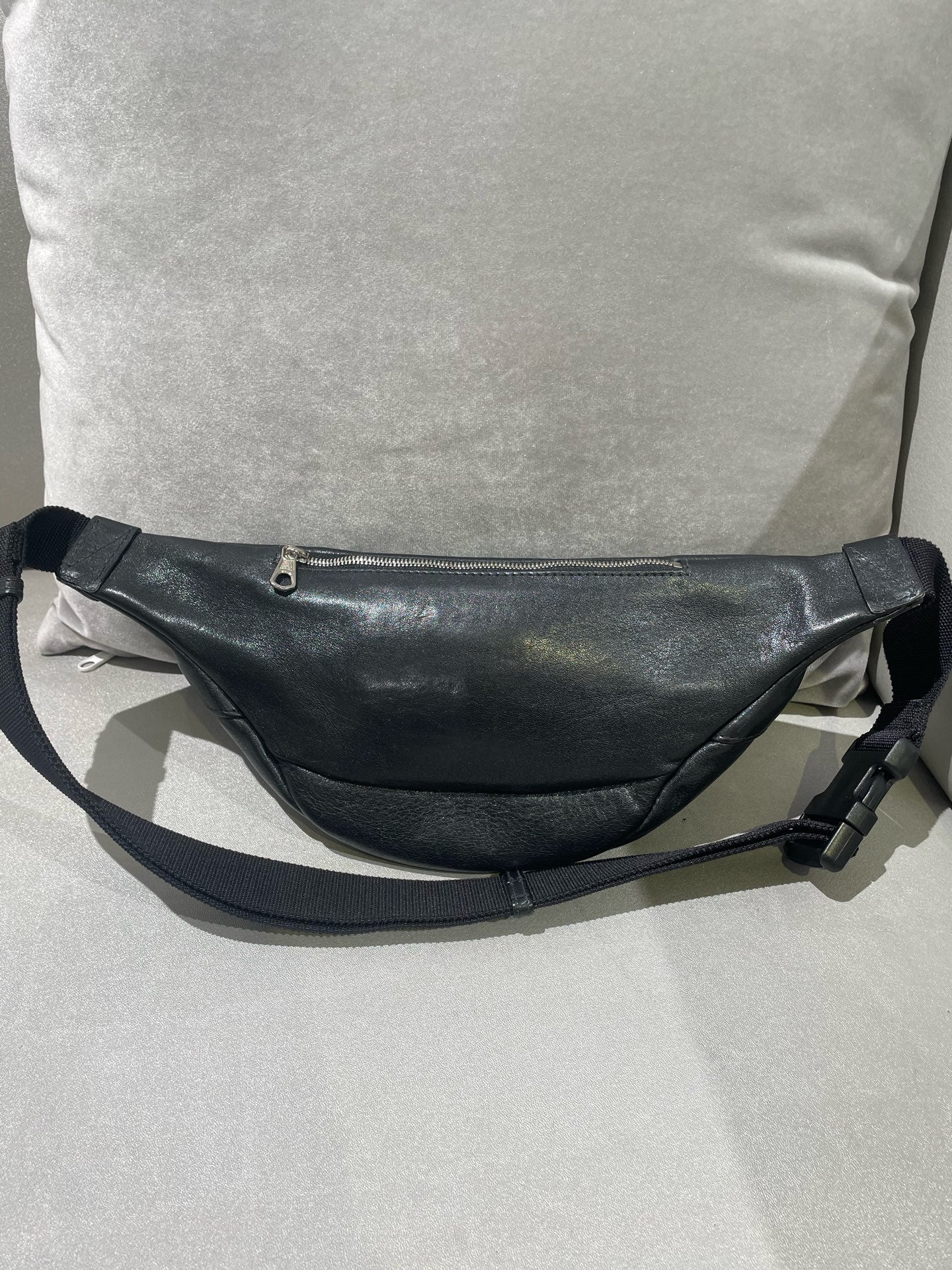 Balenciaga Belt Bag & Fanny Pack 580028-1EU1N-1000
