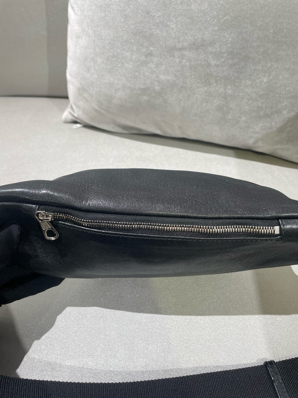 Balenciaga Belt Bag & Fanny Pack 580028-1EU1N-1000