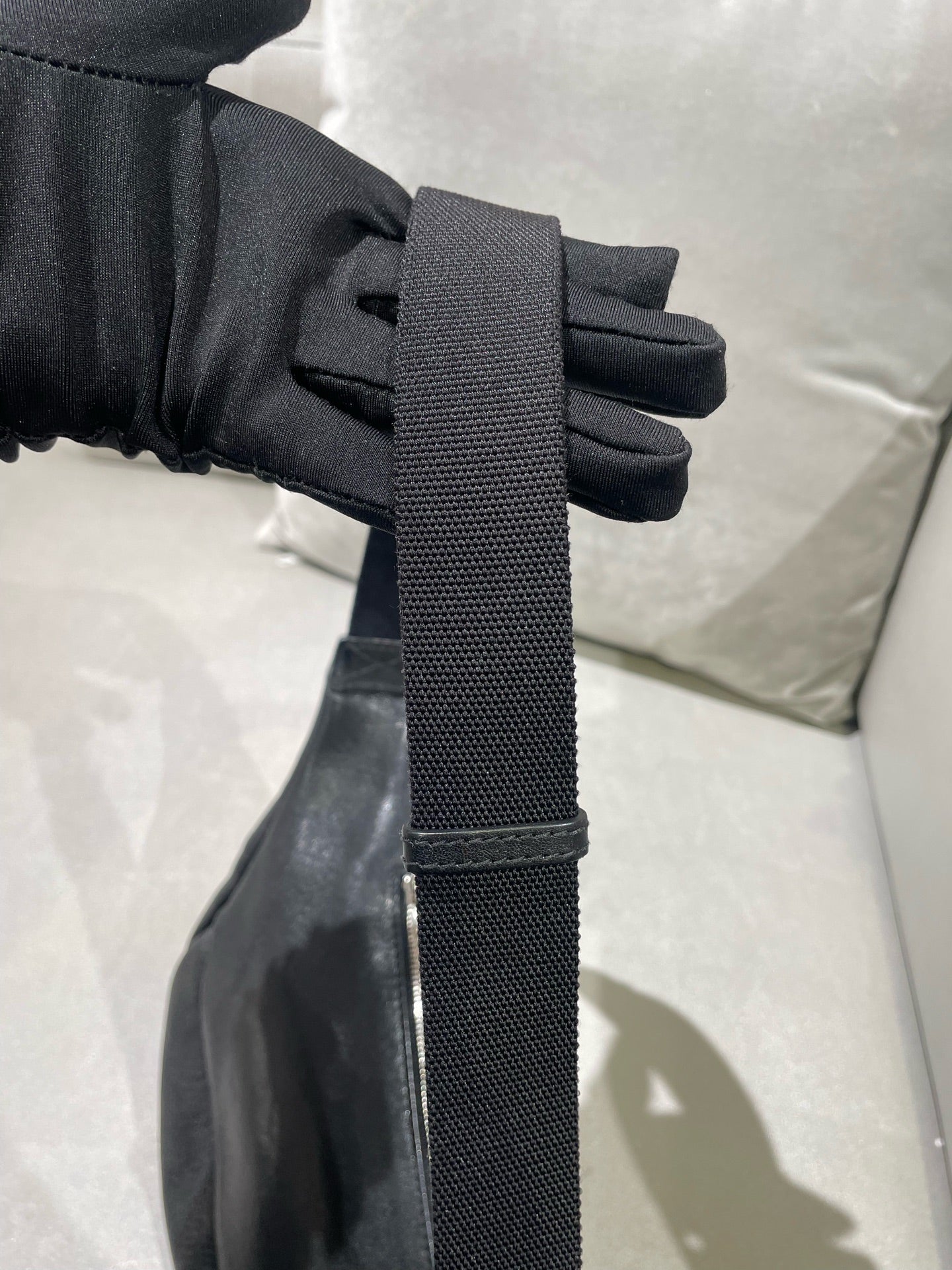 Balenciaga Belt Bag & Fanny Pack 580028-1EU1N-1000