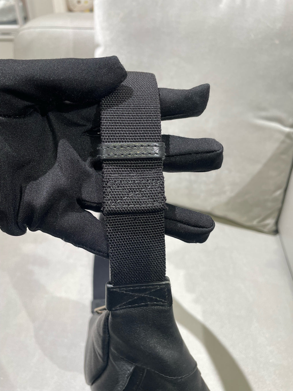 Balenciaga Belt Bag & Fanny Pack 580028-1EU1N-1000