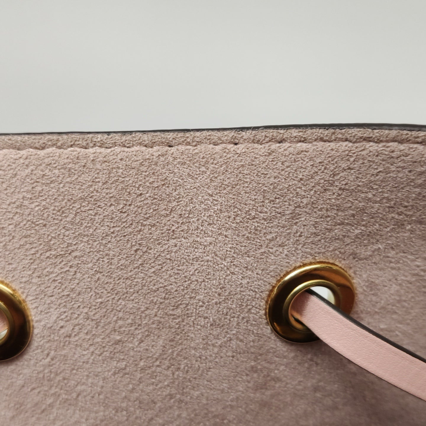 Louis Vuitton Crossbody M44022