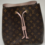 Louis Vuitton Crossbody M44022