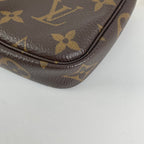 Louis Vuitton Clutch