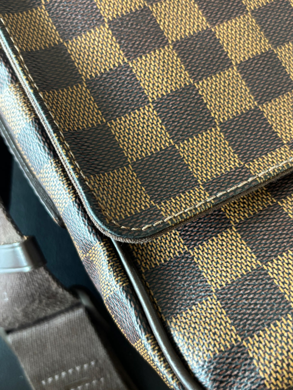 Louis Vuitton Crossbody