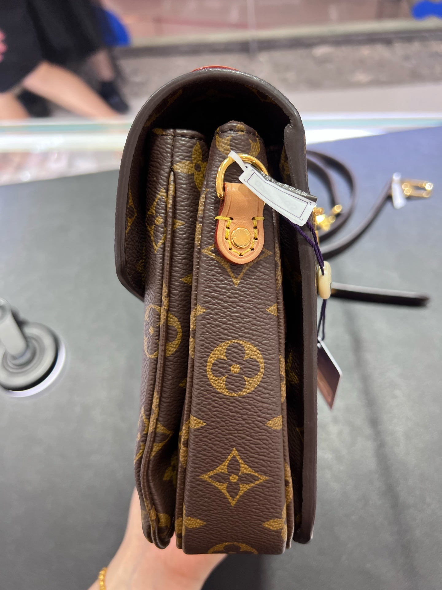 Louis Vuitton Pochette Métis Canvas Messenger Bag M44875