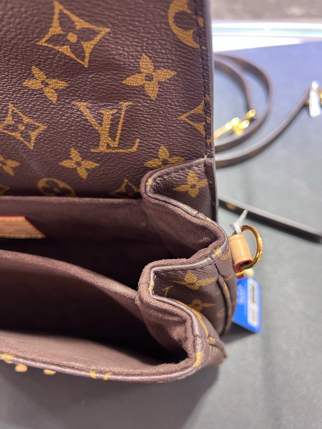 Louis Vuitton Pochette Métis Canvas Messenger Bag M44875