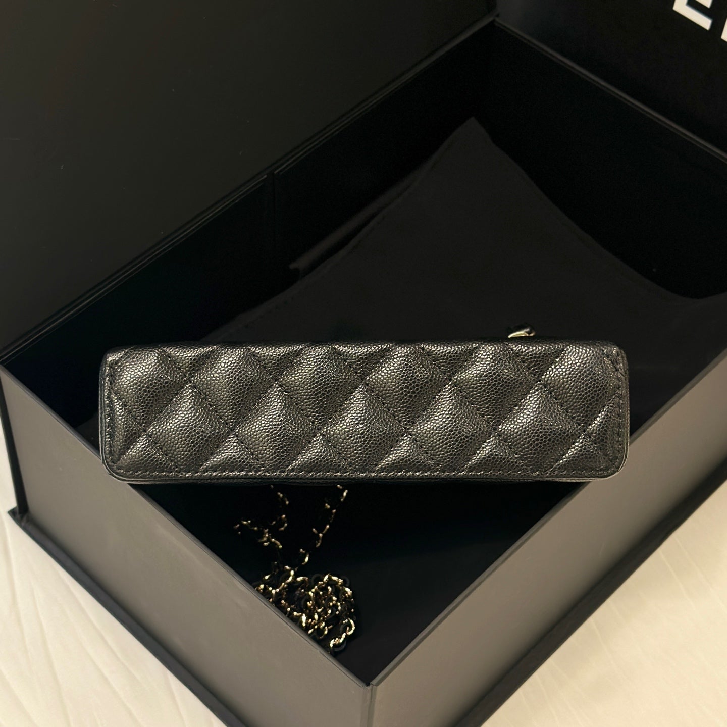 Chanel Shoulder, crossbody, and tote bag 19.5×5×17 AP4385-Y04059-C3906
