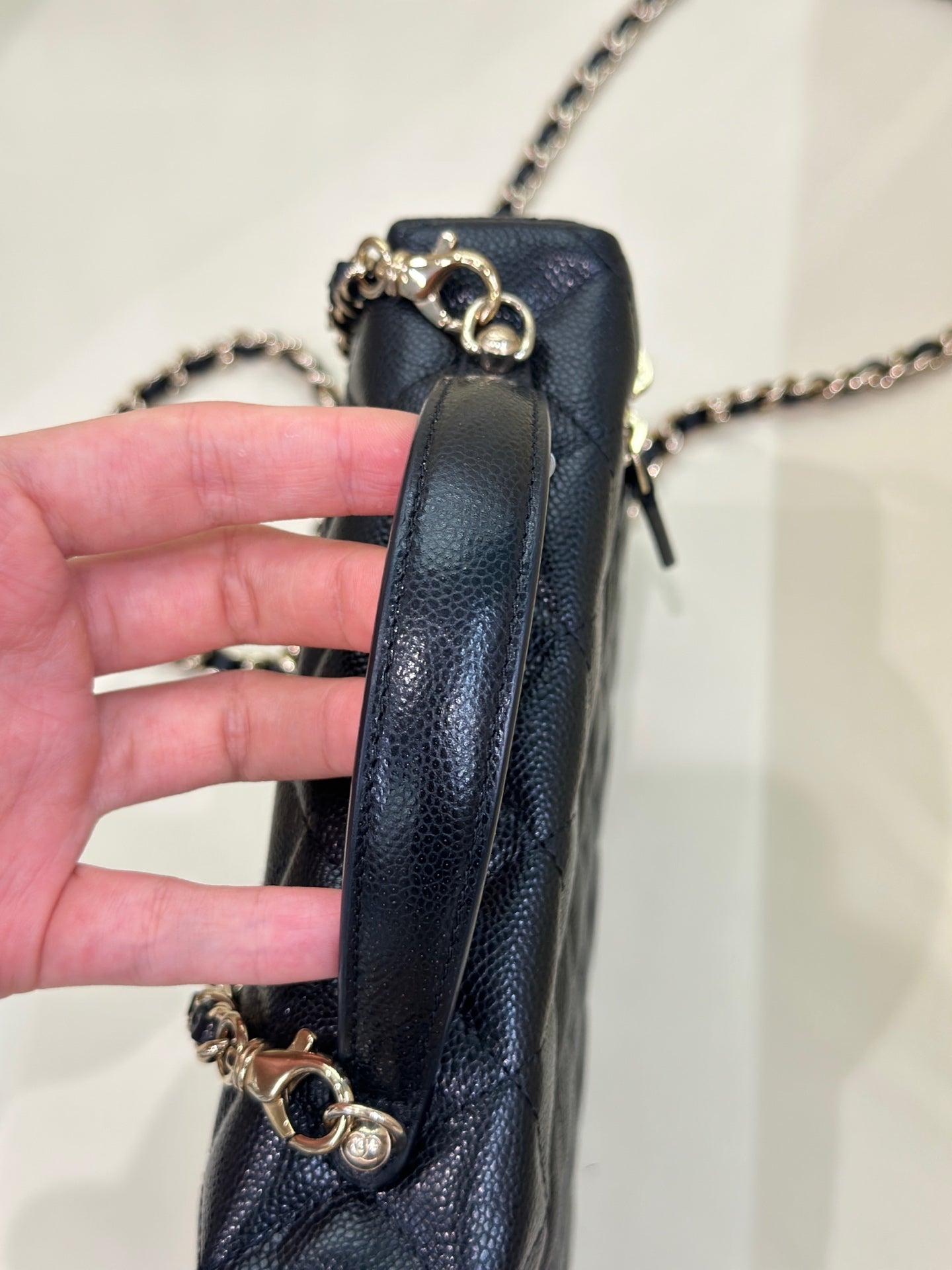 Chanel Shoulder, crossbody, and tote bag 19.5×5×17 AP4385-Y04059-C3906