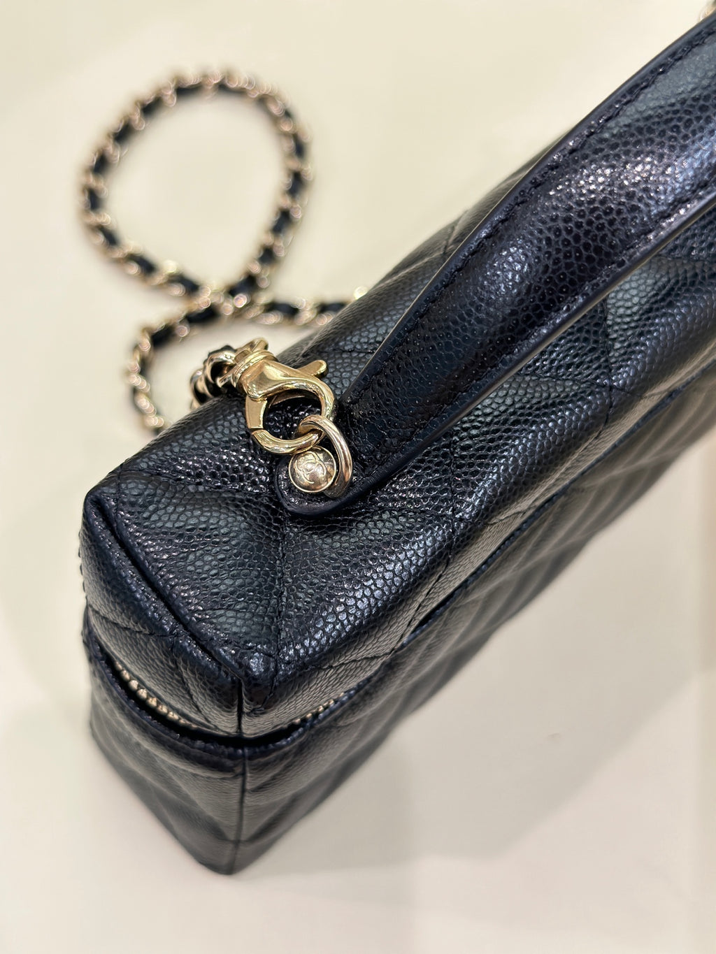 Chanel Shoulder, crossbody, and tote bag 19.5×5×17 AP4385-Y04059-C3906