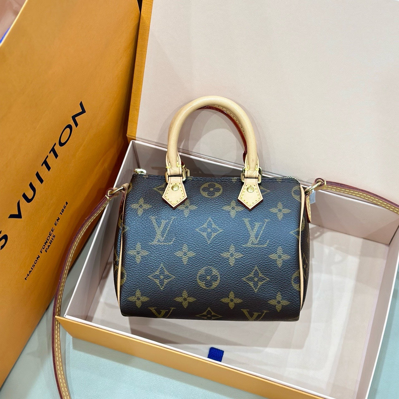 Louis Vuitton Crossbody