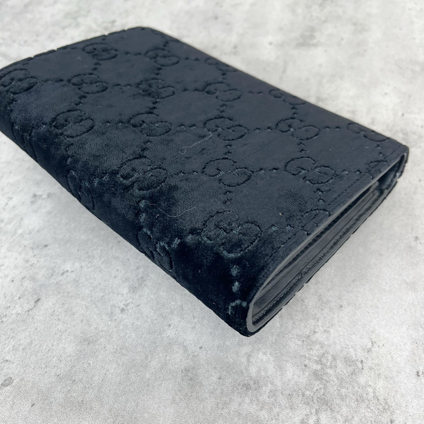 Gucci Velvet Black 401231-9JTPN-8176