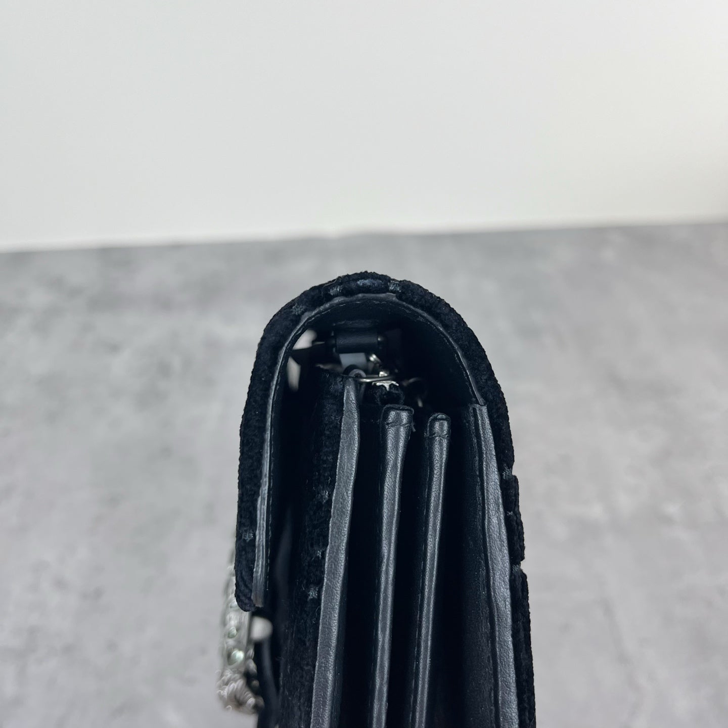 Gucci Velvet Black 401231-9JTPN-8176