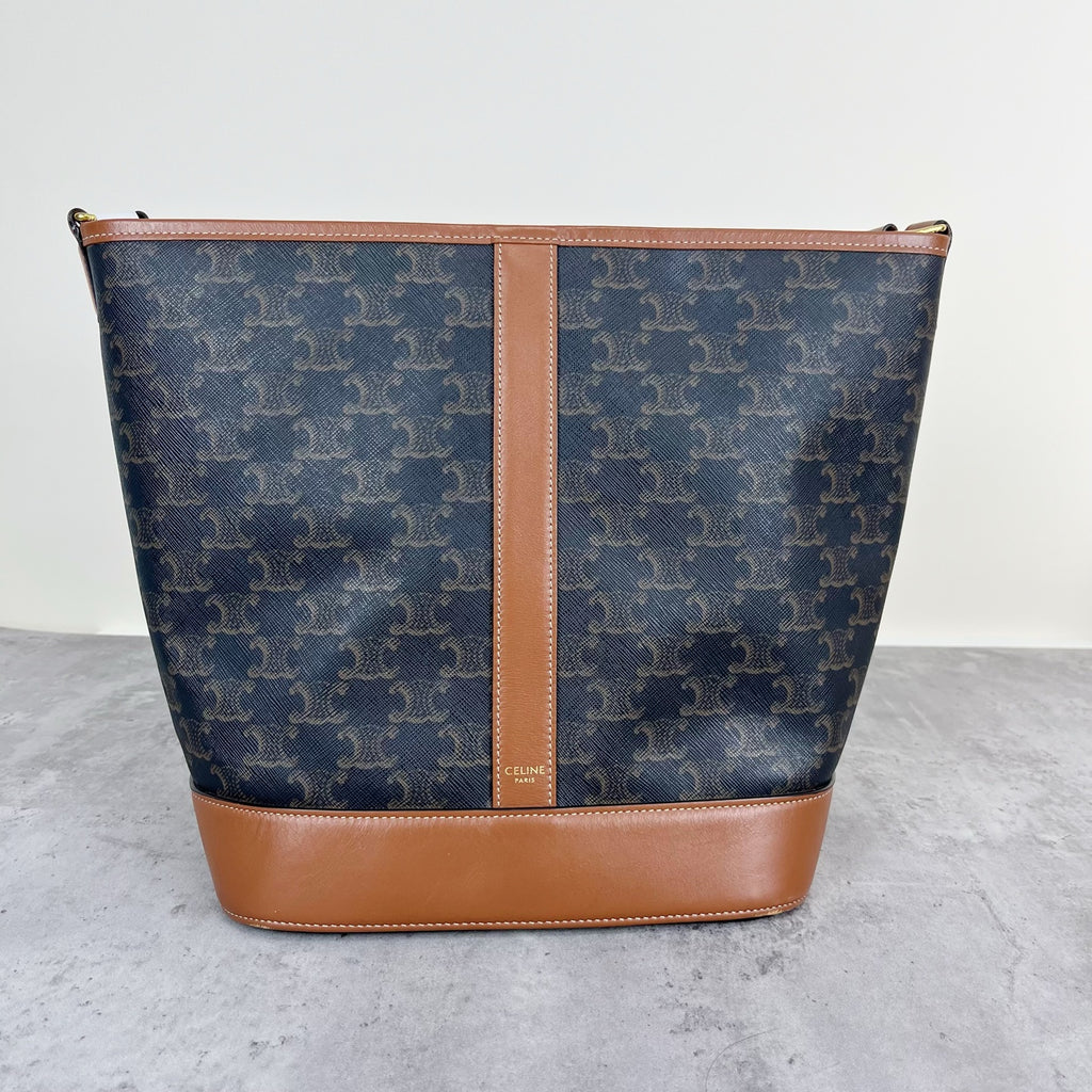 Celine Medium-sized bucket bag with a logo print Bucket & Drawstring Bag 191132CAS.04LU