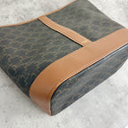 Celine Medium-sized bucket bag with a logo print Bucket & Drawstring Bag 191132CAS.04LU