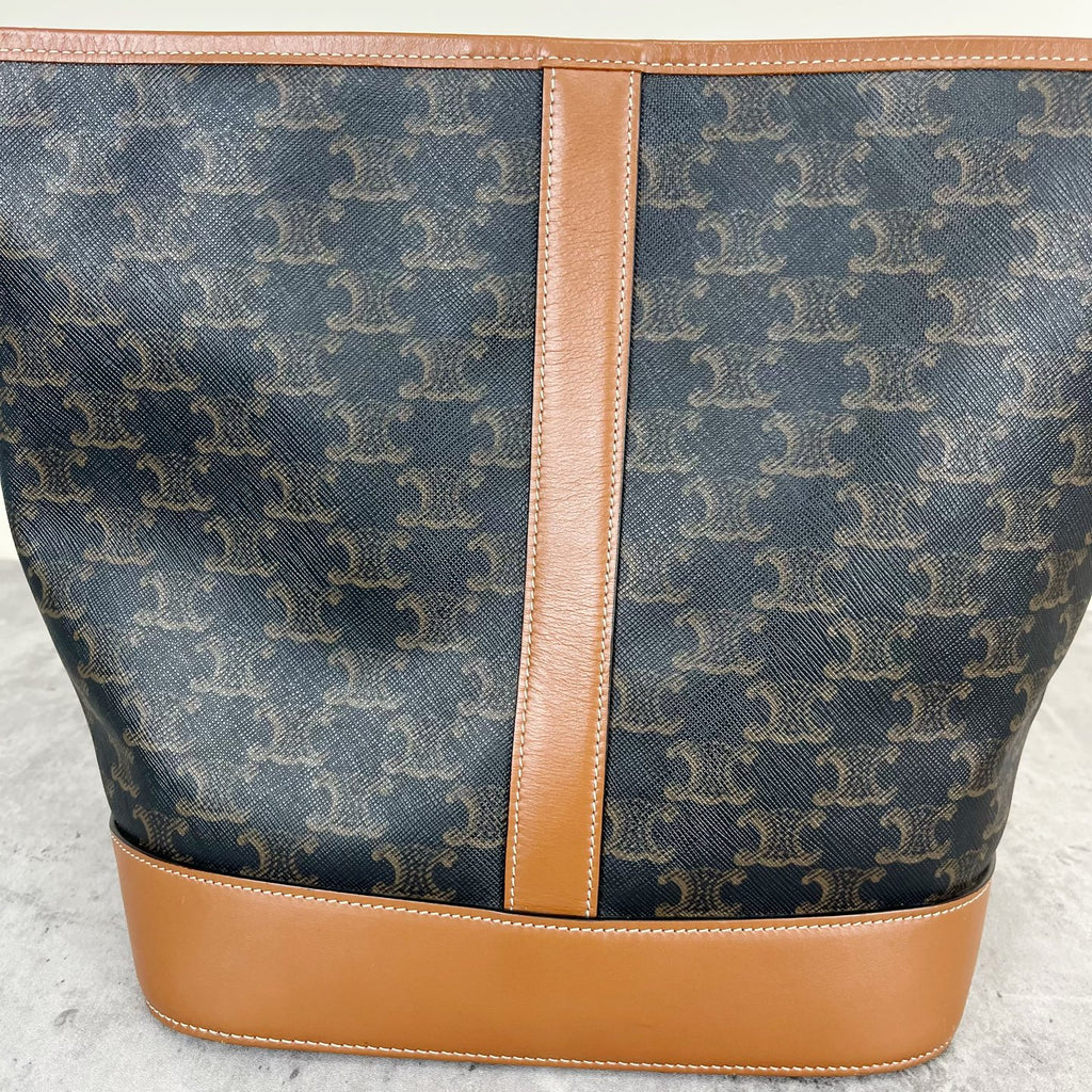 Celine Medium-sized bucket bag with a logo print Bucket & Drawstring Bag 191132CAS.04LU
