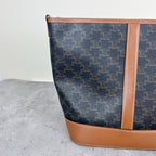 Celine Medium-sized bucket bag with a logo print Bucket & Drawstring Bag 191132CAS.04LU