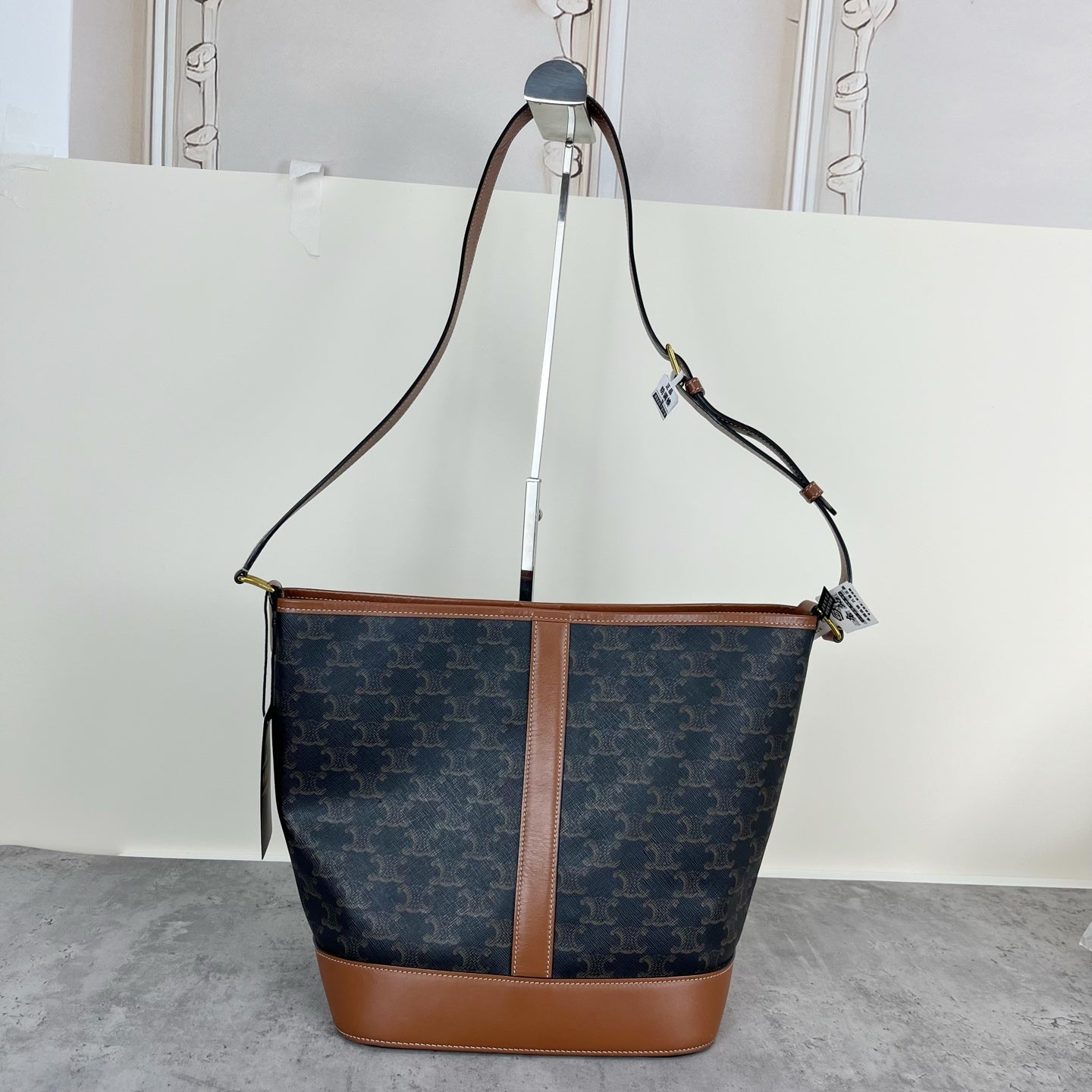 Celine Medium-sized bucket bag with a logo print Bucket & Drawstring Bag 191132CAS.04LU
