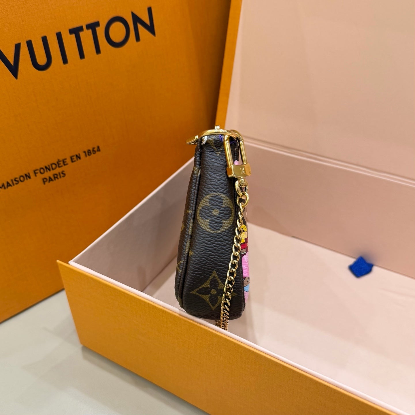 Louis Vuitton M45905