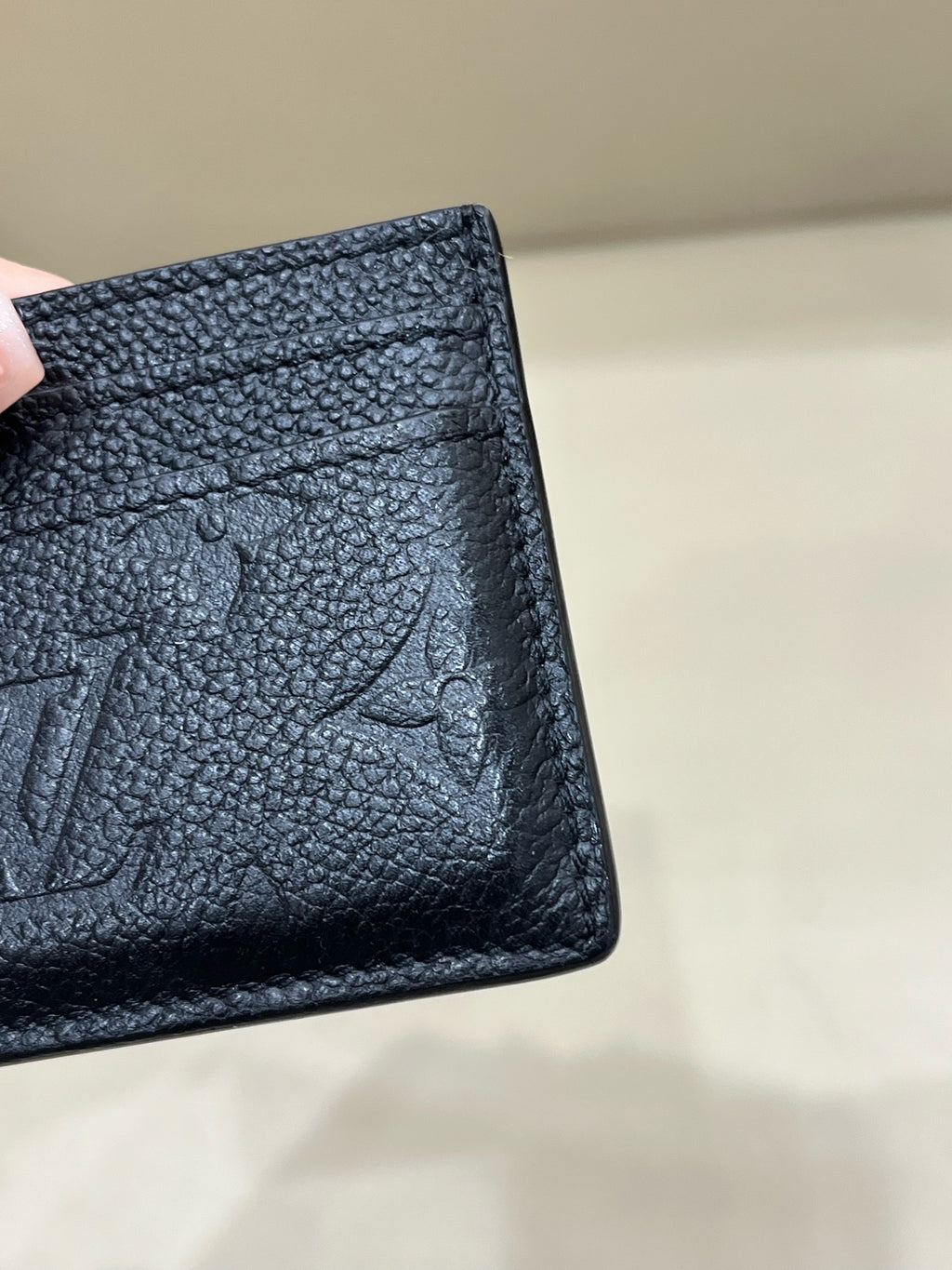 Louis Vuitton Black 10.2 x 7.3 x 0.3