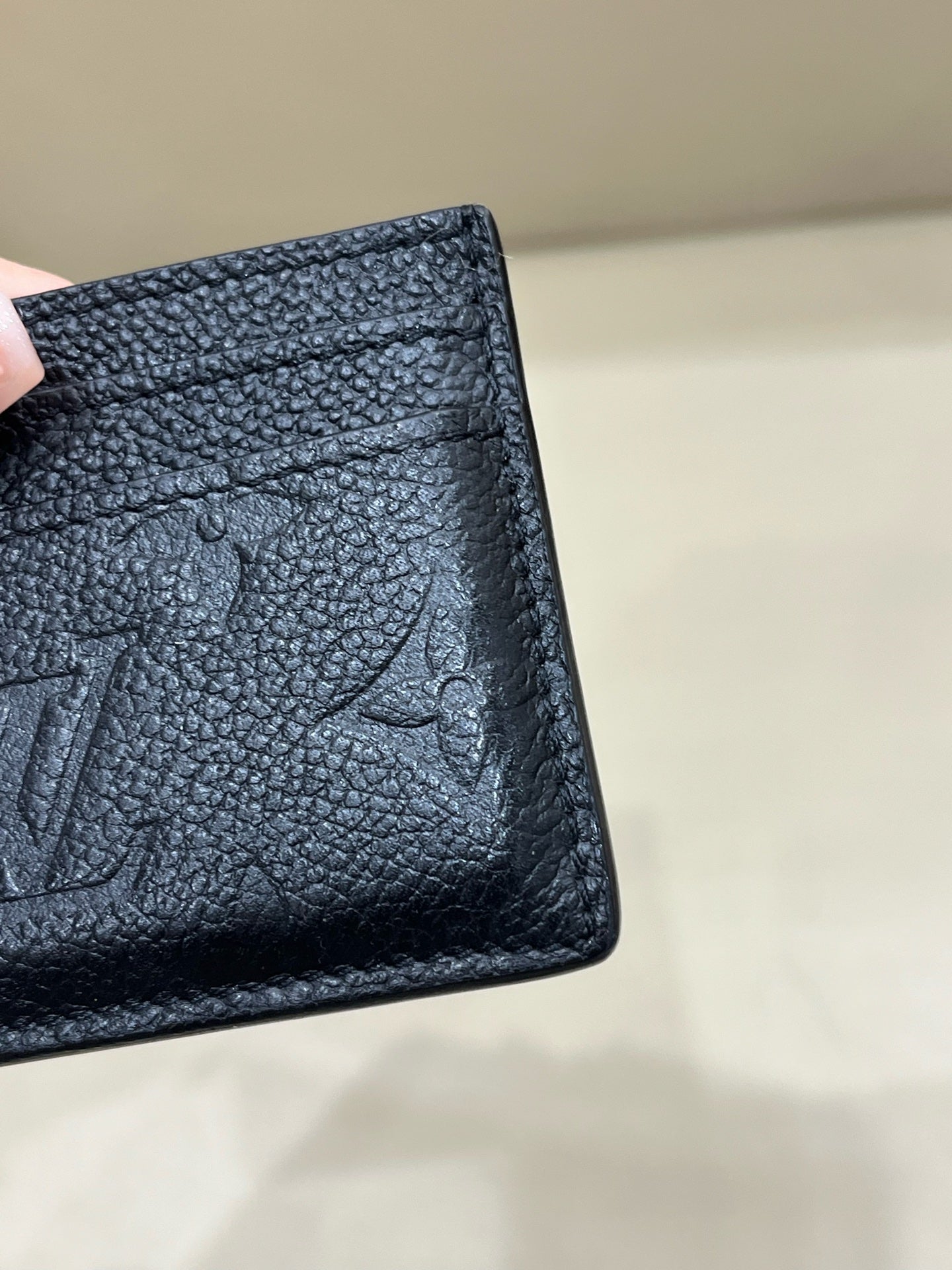 Louis Vuitton Black 10.2 x 7.3 x 0.3