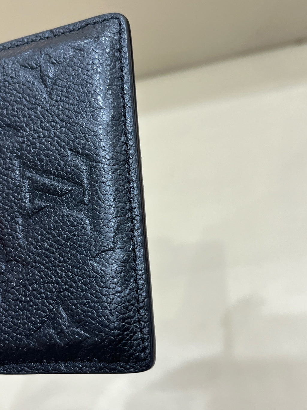 Louis Vuitton Black 10.2 x 7.3 x 0.3