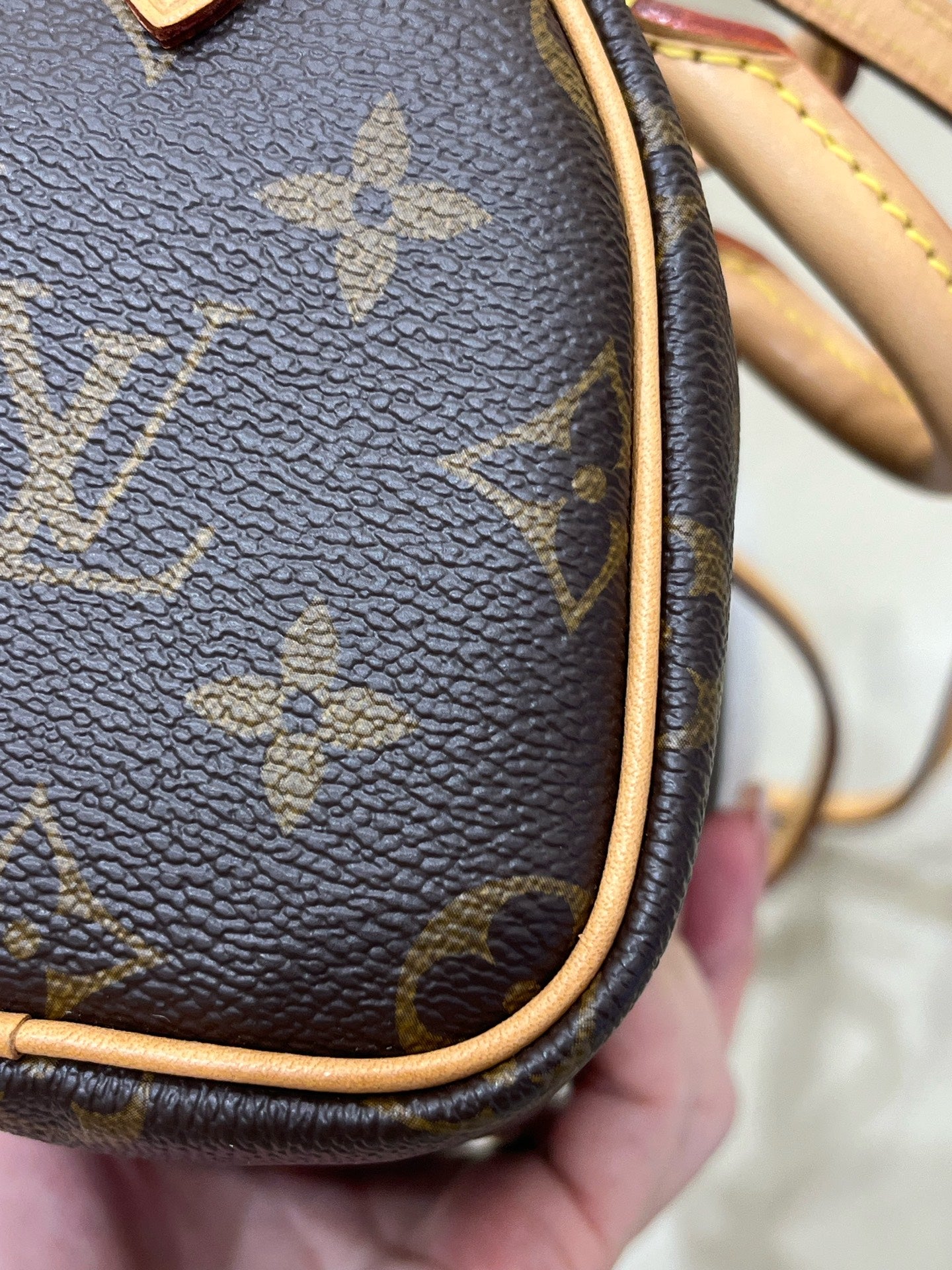 Louis Vuitton Crossbody