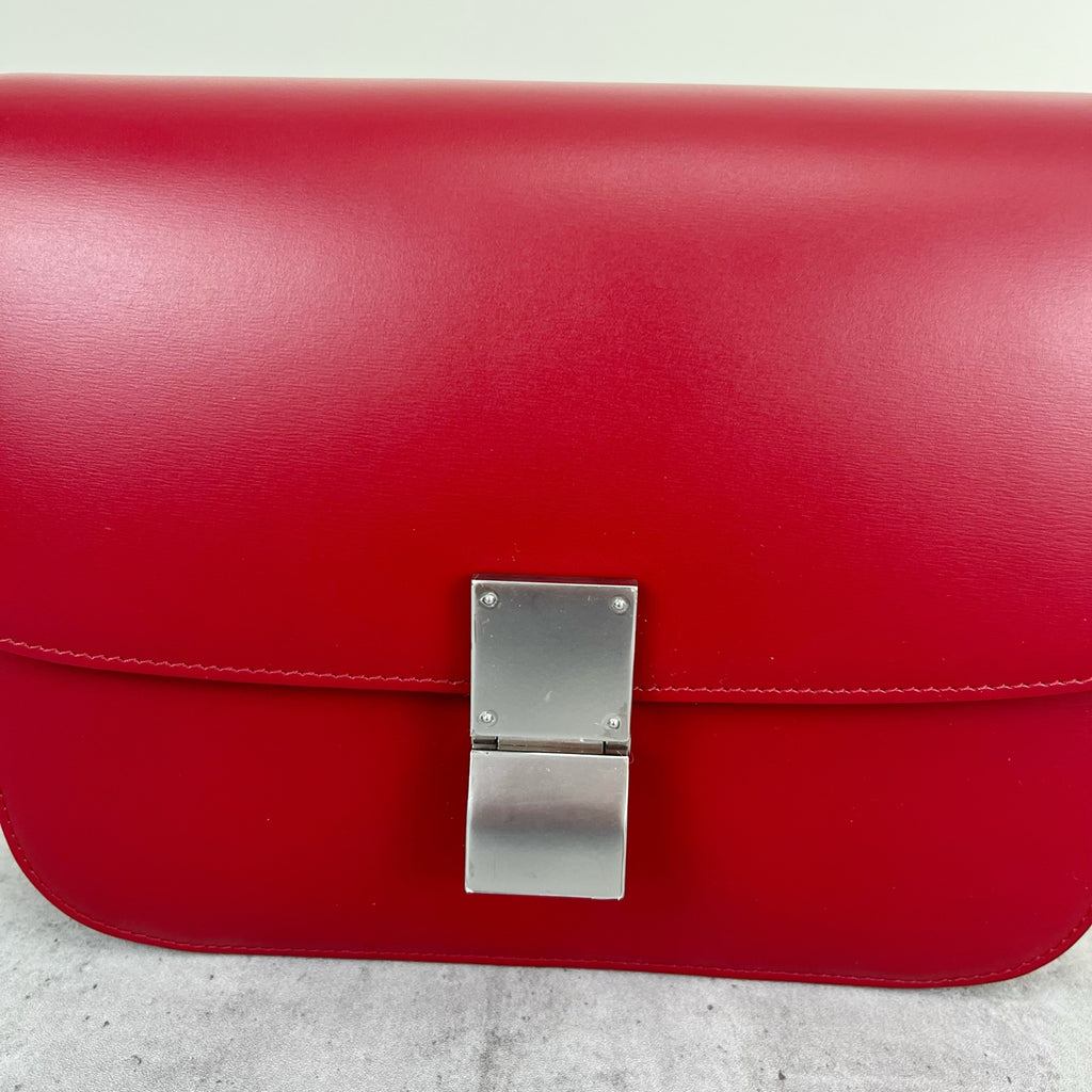 Celine Classic Medium-Size Polished Calfskin Handbag Leather Red 189173DLS.27ED