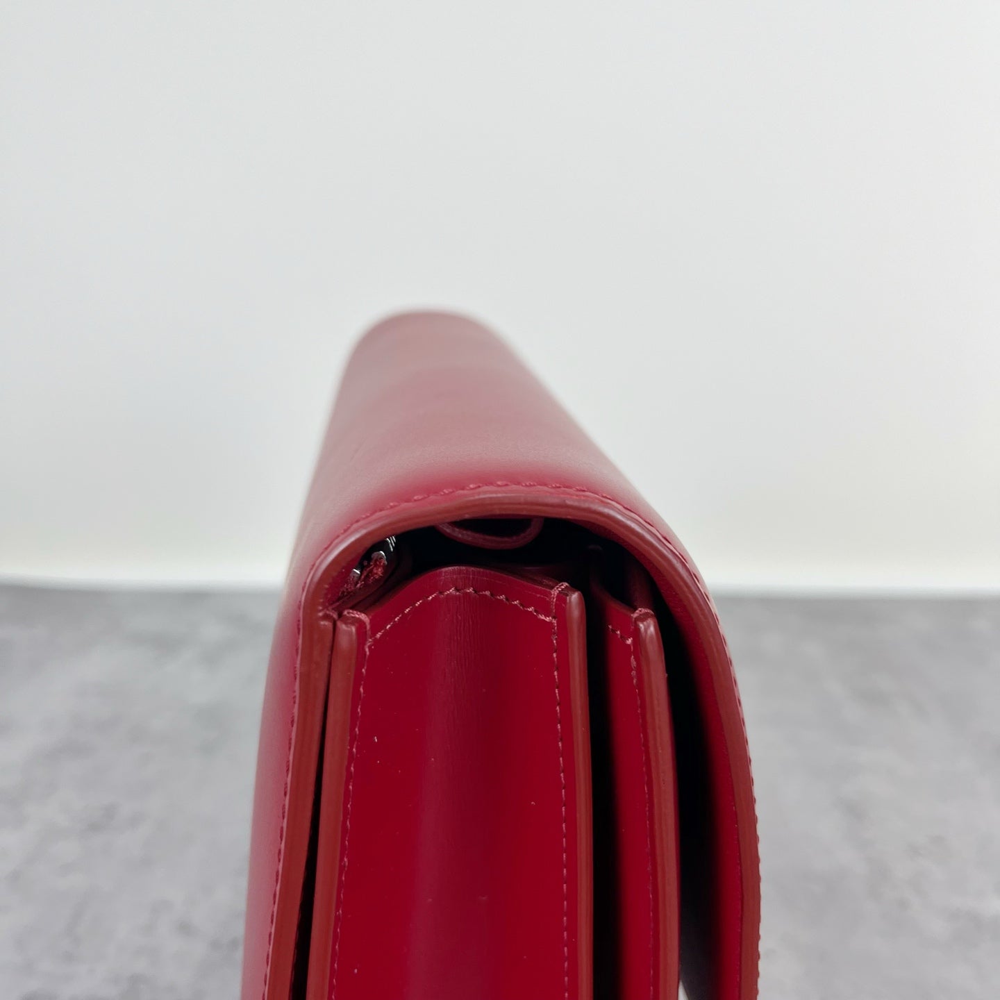 Celine Classic Medium-Size Polished Calfskin Handbag Leather Red 189173DLS.27ED