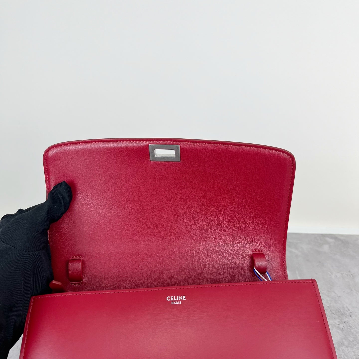 Celine Classic Medium-Size Polished Calfskin Handbag Leather Red 189173DLS.27ED