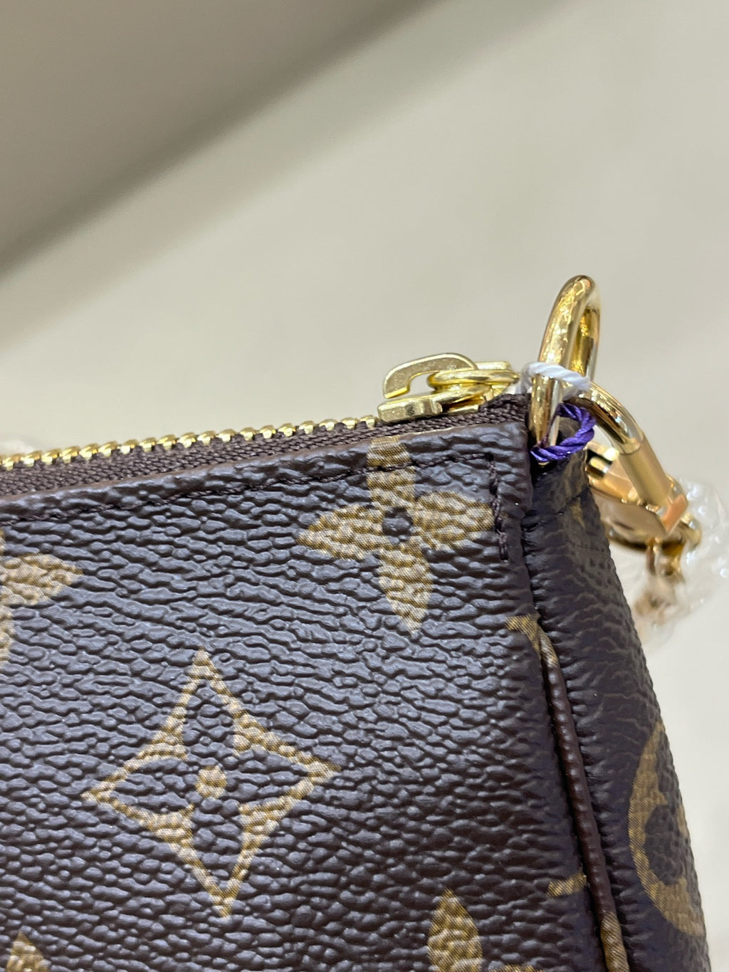 Louis Vuitton M45905