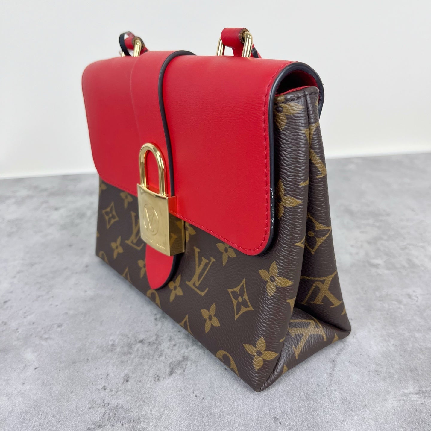 Louis Vuitton M44322