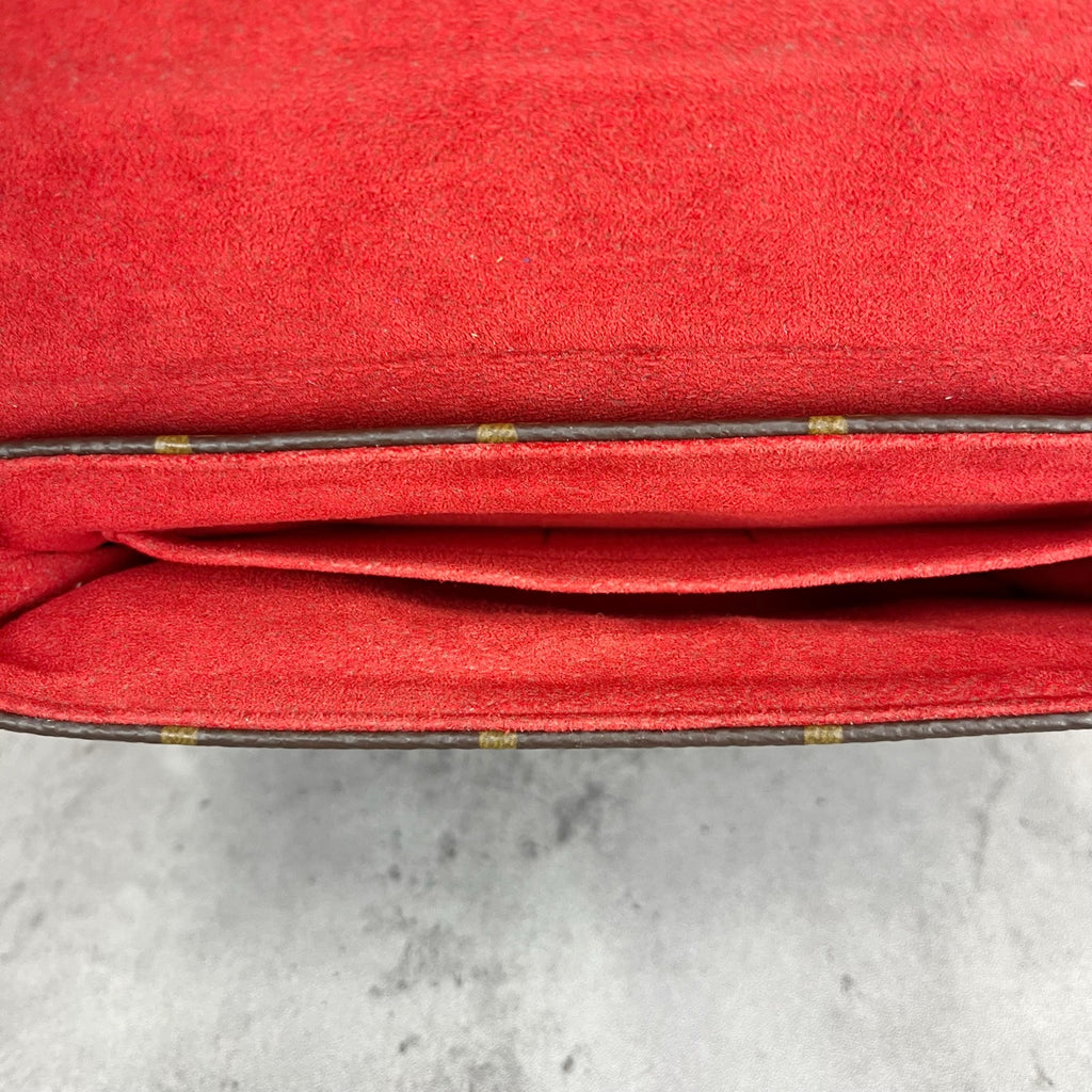 Louis Vuitton M44322