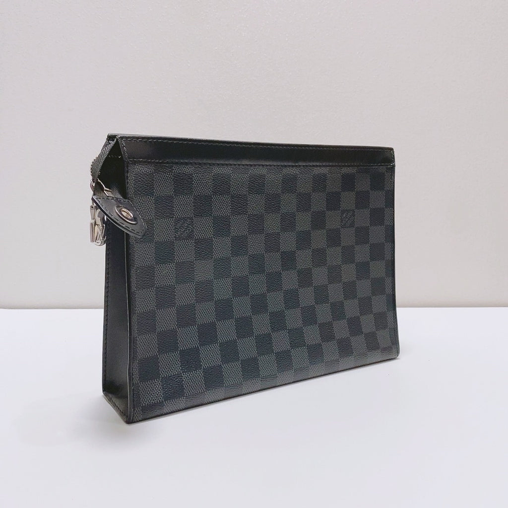 Louis Vuitton Clutch