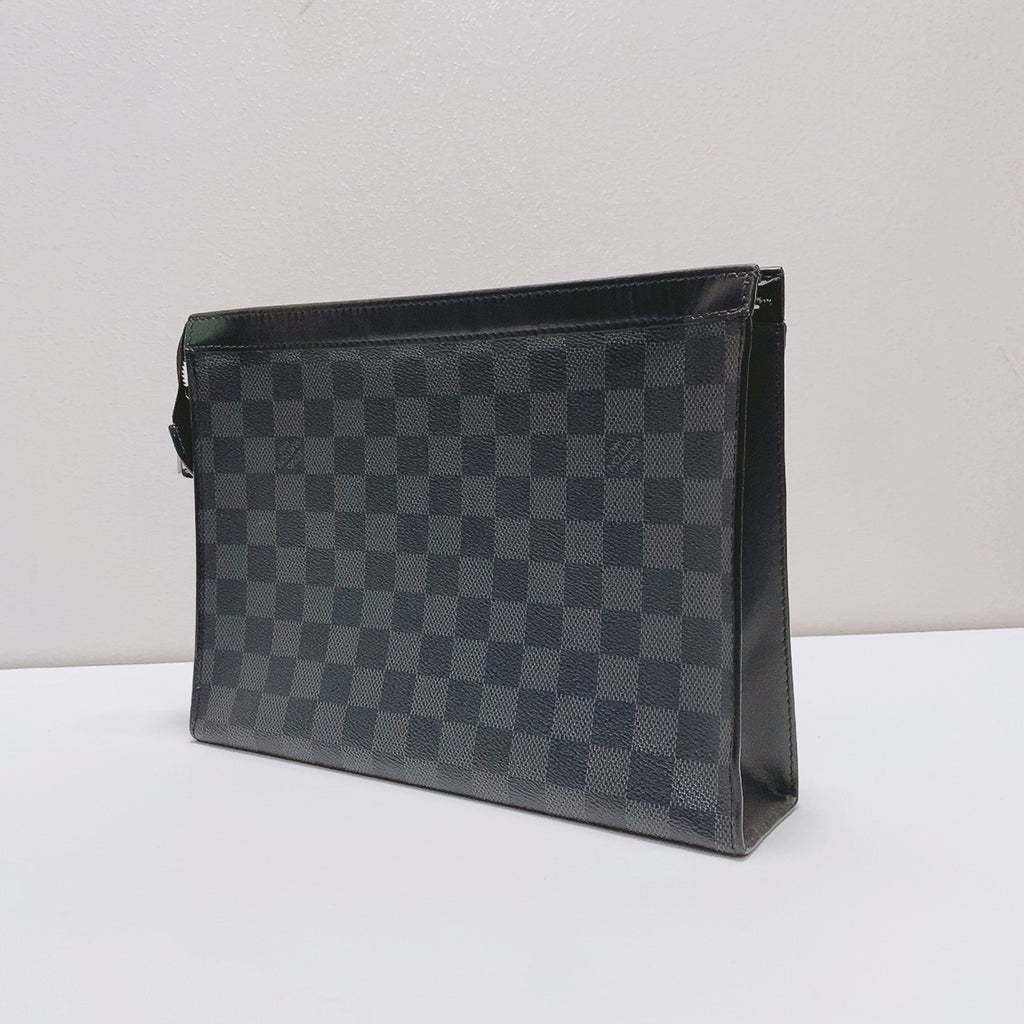 Louis Vuitton Clutch