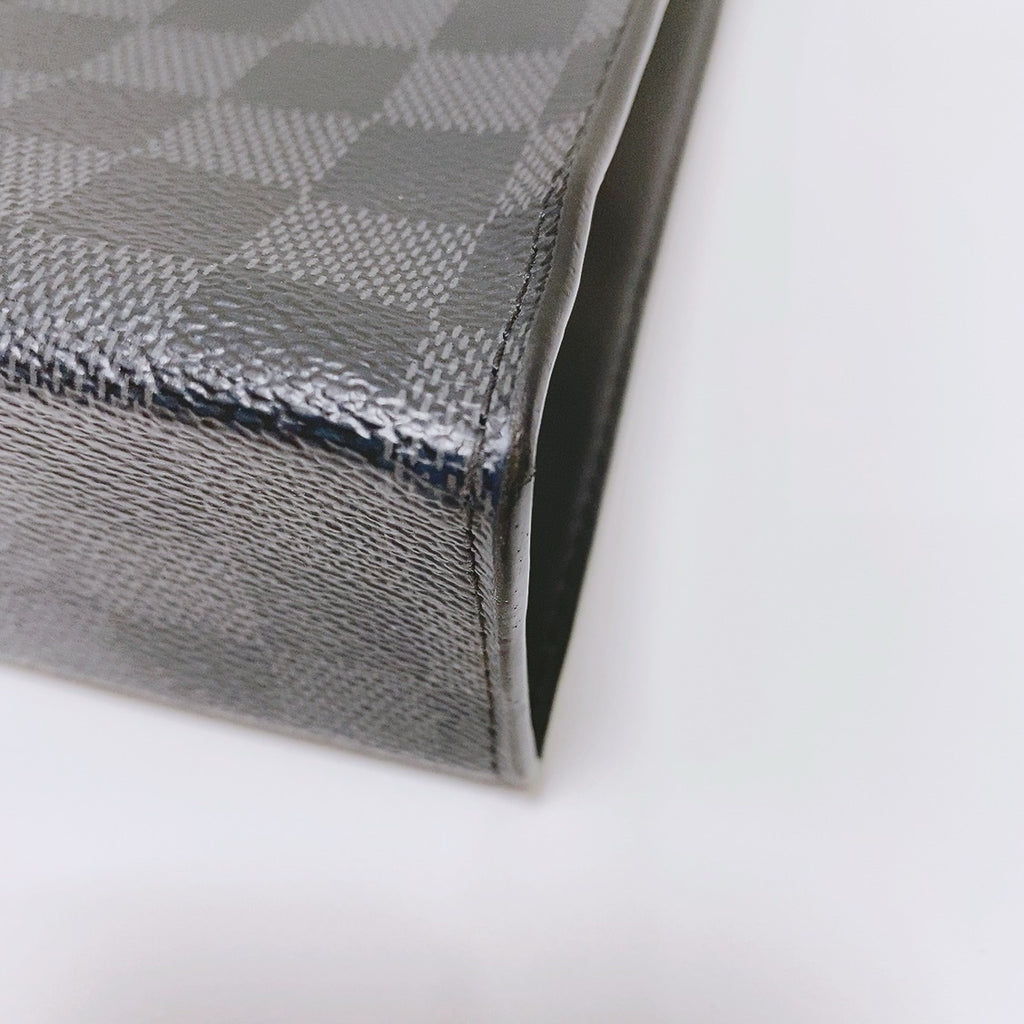 Louis Vuitton Clutch