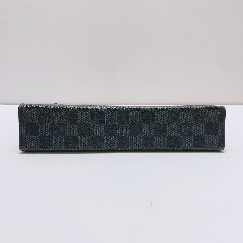 Louis Vuitton Clutch