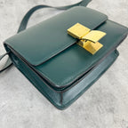 Celine Classic Medium-Size Polished Calfskin Handbag Green 189173DLS.31AN