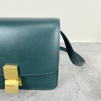 Celine Classic Medium-Size Polished Calfskin Handbag Green 189173DLS.31AN