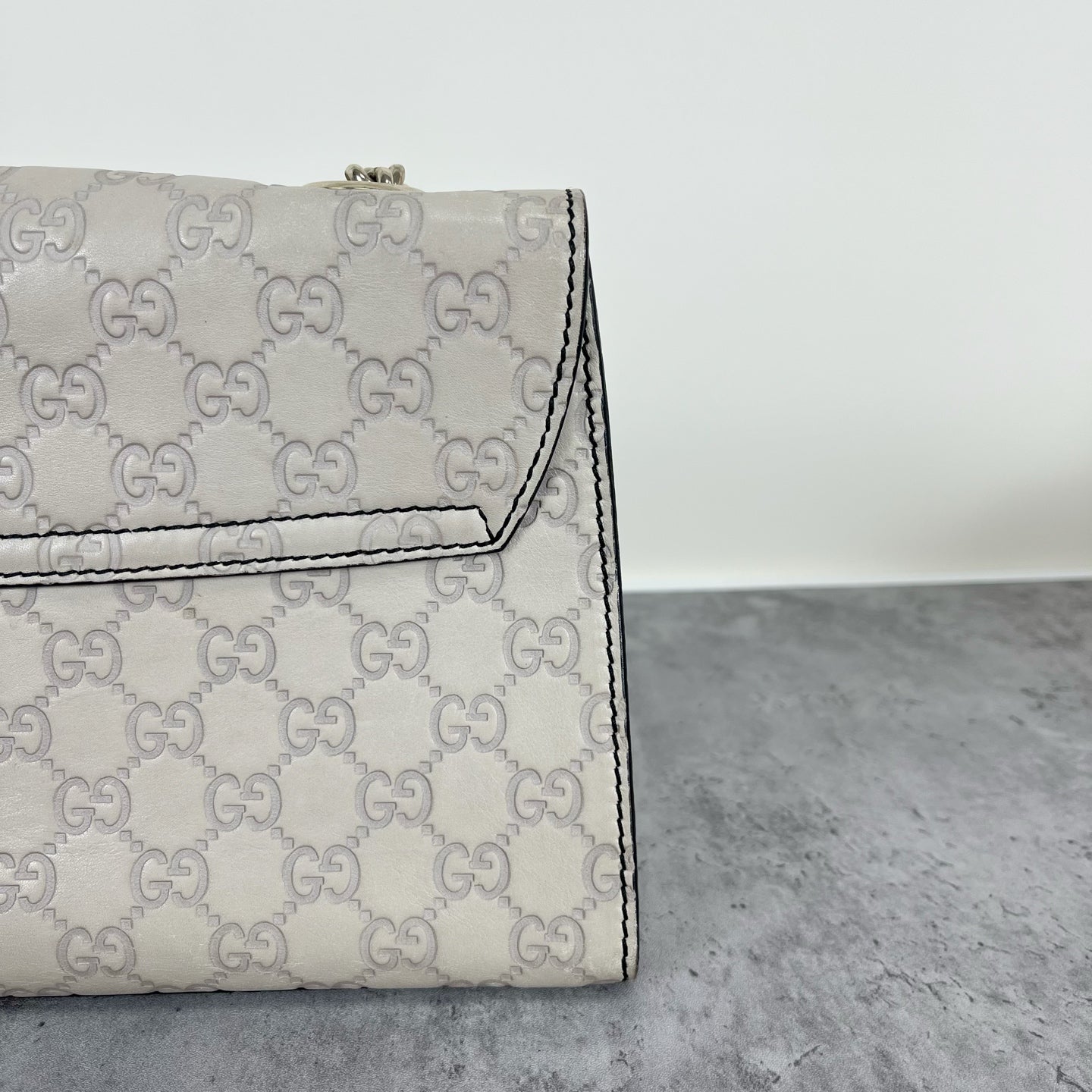 Gucci White