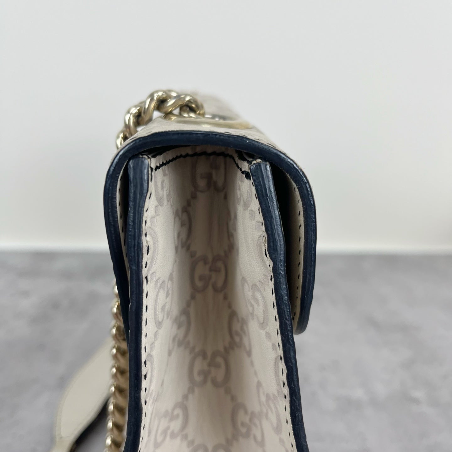 Gucci White