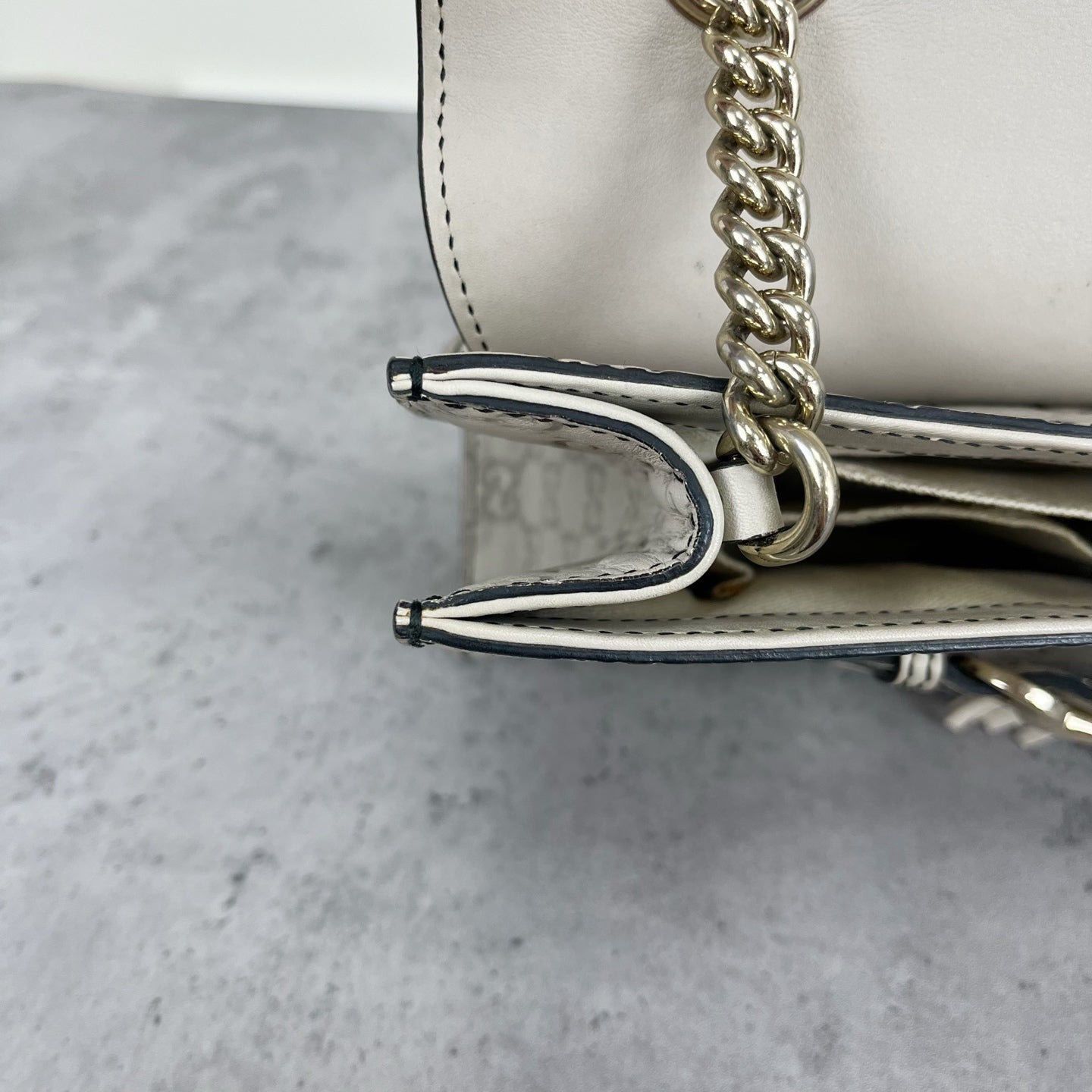 Gucci White