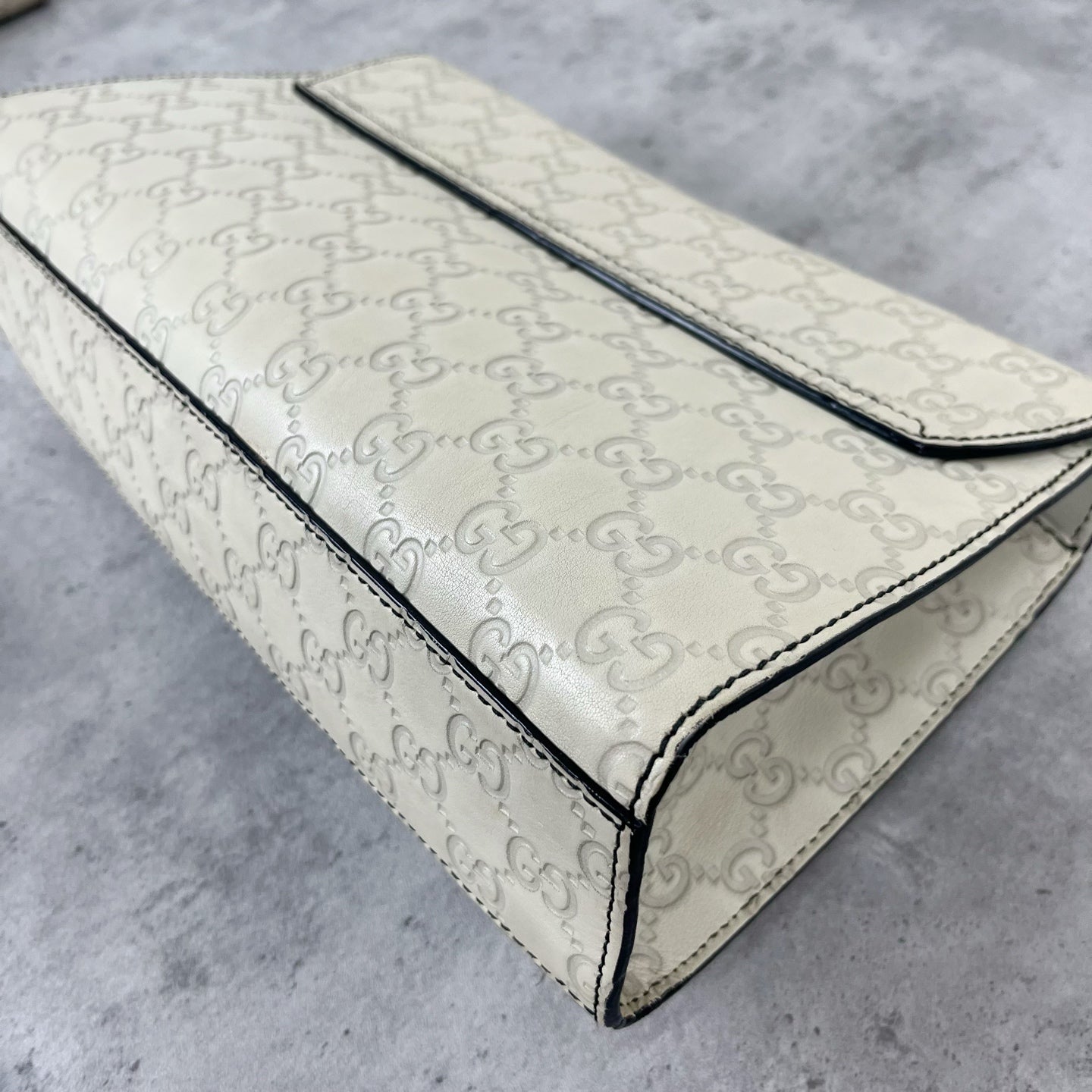 Gucci White
