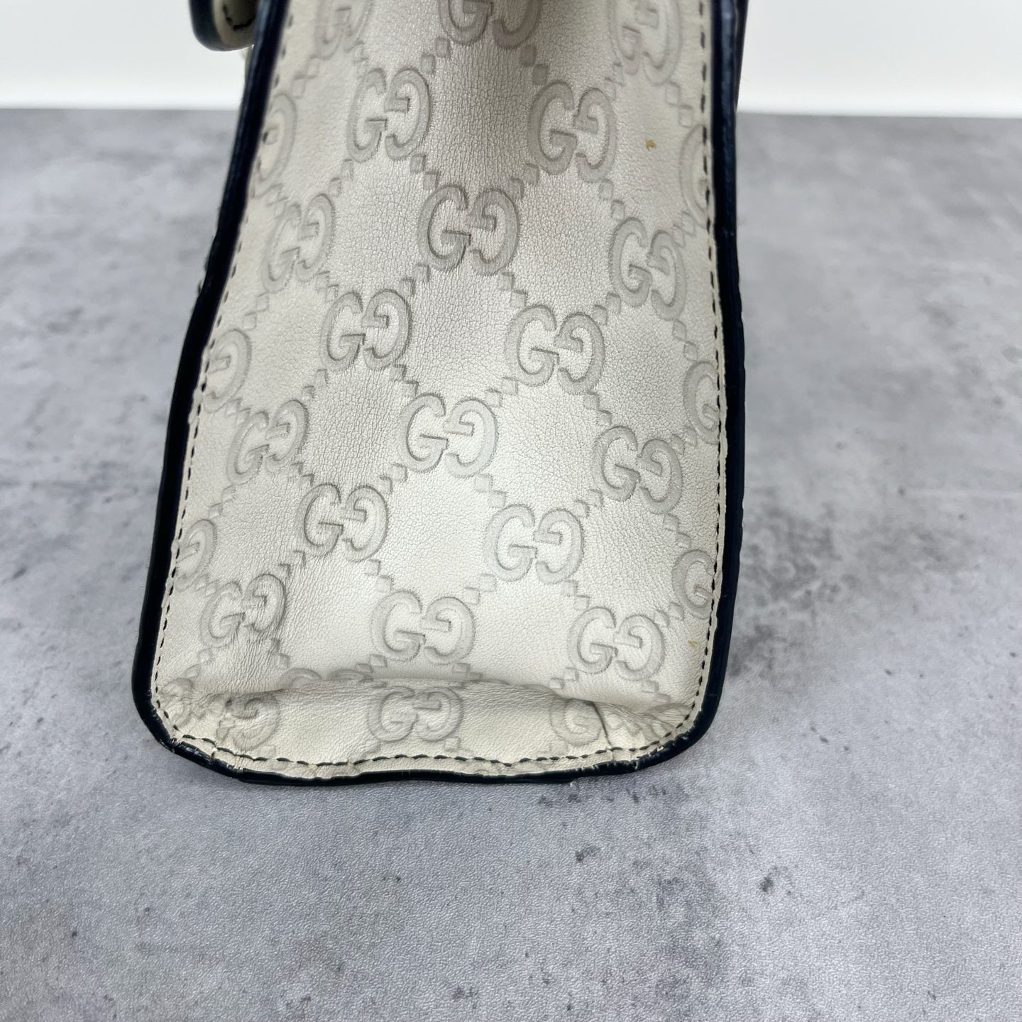 Gucci White