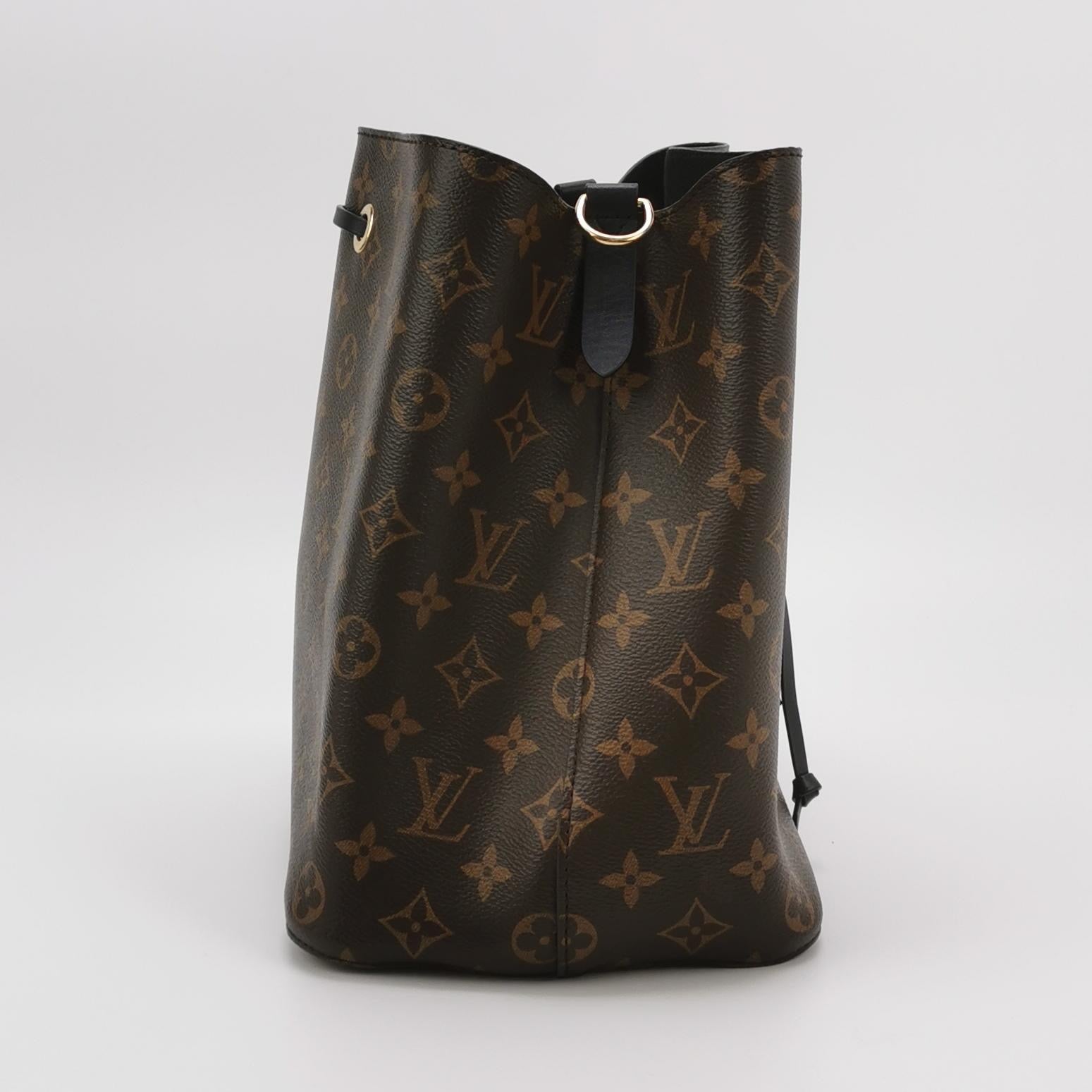 Louis Vuitton Néonoé Other Crossbody M44020