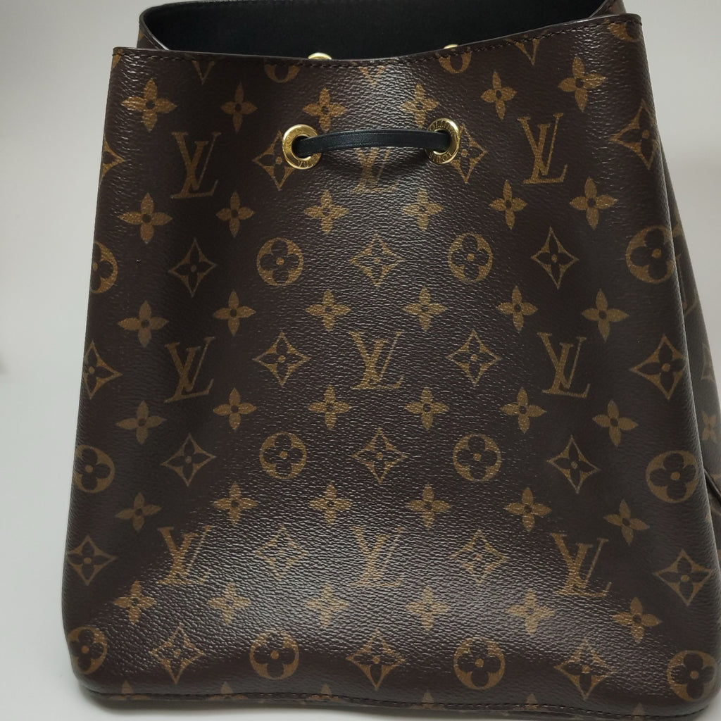 Louis Vuitton Néonoé Other Crossbody M44020