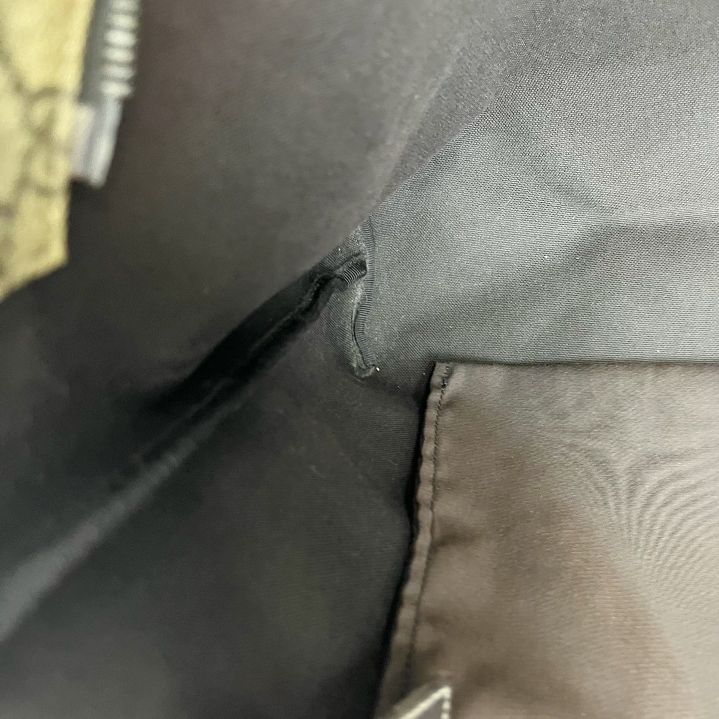 Gucci Shoulder Bag 211137-KGDHN-4075