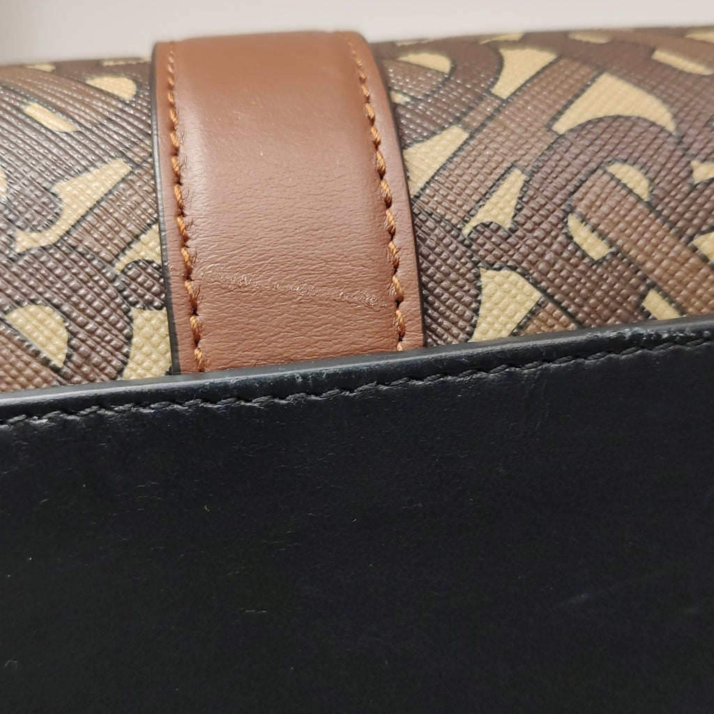 Burberry Crossbody 80226091
